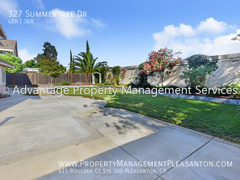 Spacious 4 Bed, 3 Bath, 2,496 sq. ft. SFR Near Hagemann Park property image