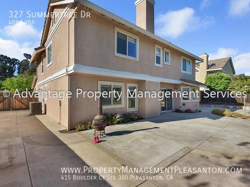 Spacious 4 Bed, 3 Bath, 2,496 sq. ft. SFR Near Hagemann Park property image