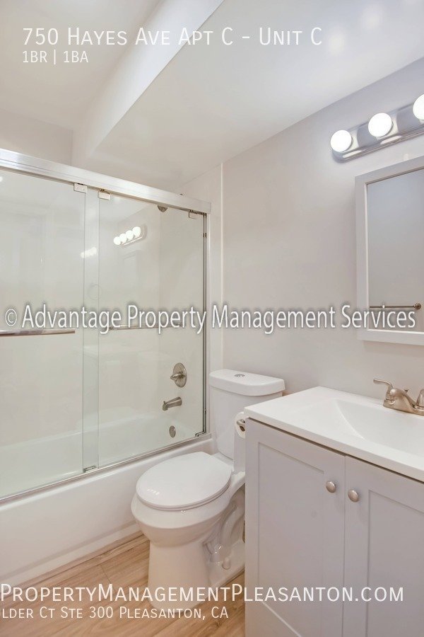 Large 1 bedroom / 1 bath off of East Ave in Livemore property image