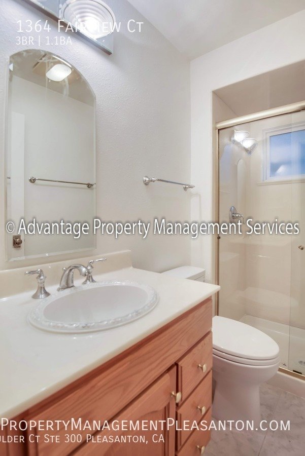 3 bed, 1.5 bath, 1,254 sq. ft. single story in culdesac property image