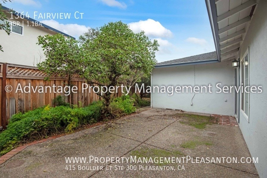 3 bed, 1.5 bath, 1,254 sq. ft. single story in culdesac property image