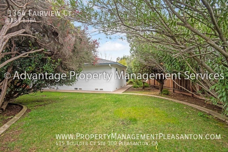 3 bed, 1.5 bath, 1,254 sq. ft. single story in culdesac property image