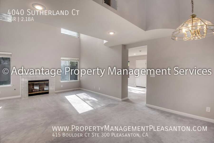 Gorgeous 3 Bed, 2.5 Bath, 1,834 sq ft home in a court! property image