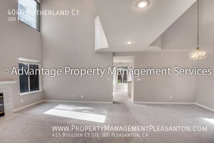 Gorgeous 3 Bed, 2.5 Bath, 1,834 sq ft home in a court! property image