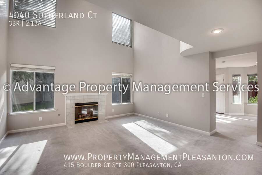 Gorgeous 3 Bed, 2.5 Bath, 1,834 sq ft home in a court! property image