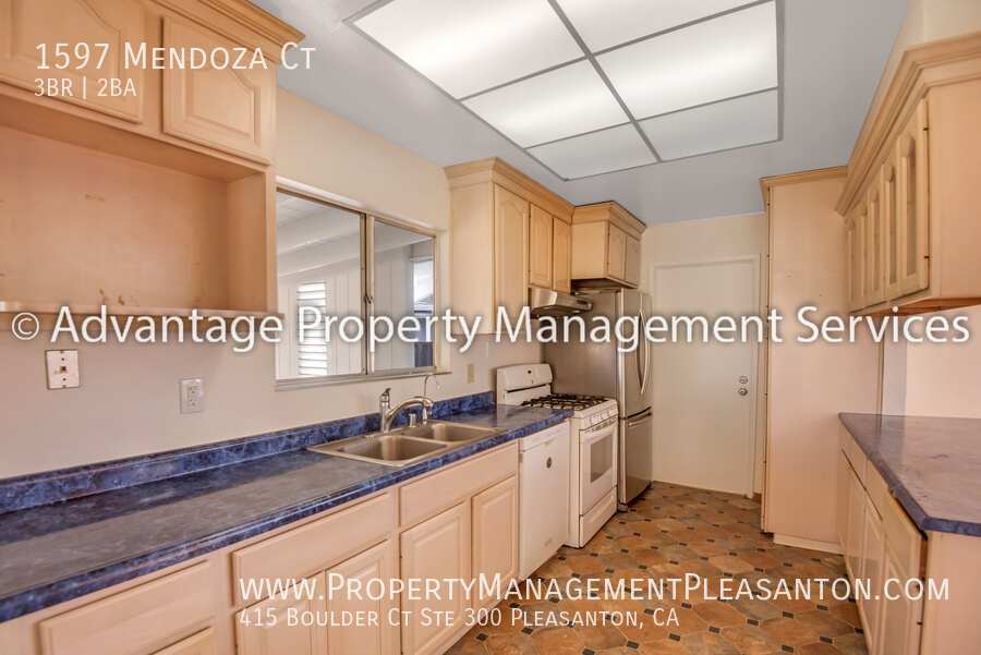 1597 Mendoza Ct property image