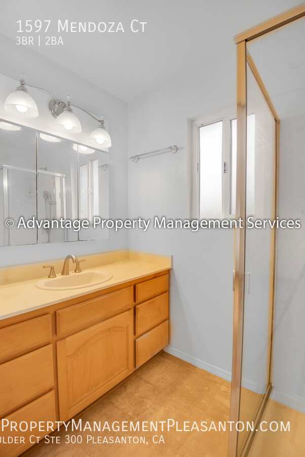 1597 Mendoza Ct property image