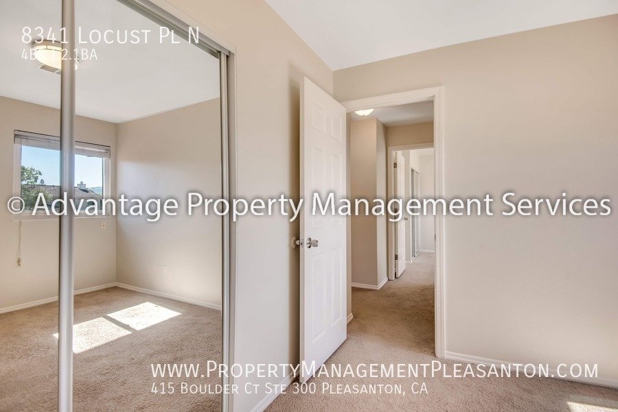 4 Bed, 2.5 Bath, 1,780 sq ft Duet Around the Corner from Dublin HS property image