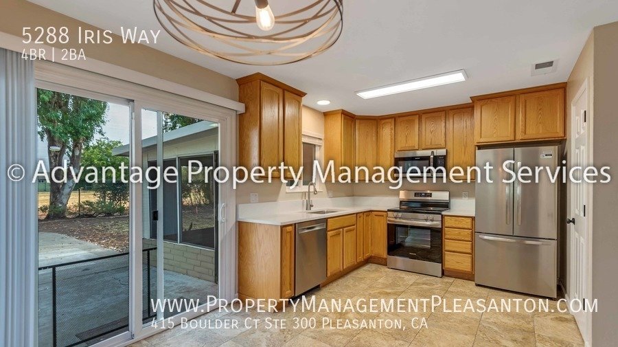 Single Story, 4 bed, 2 bath,  1196 sq ft home property image