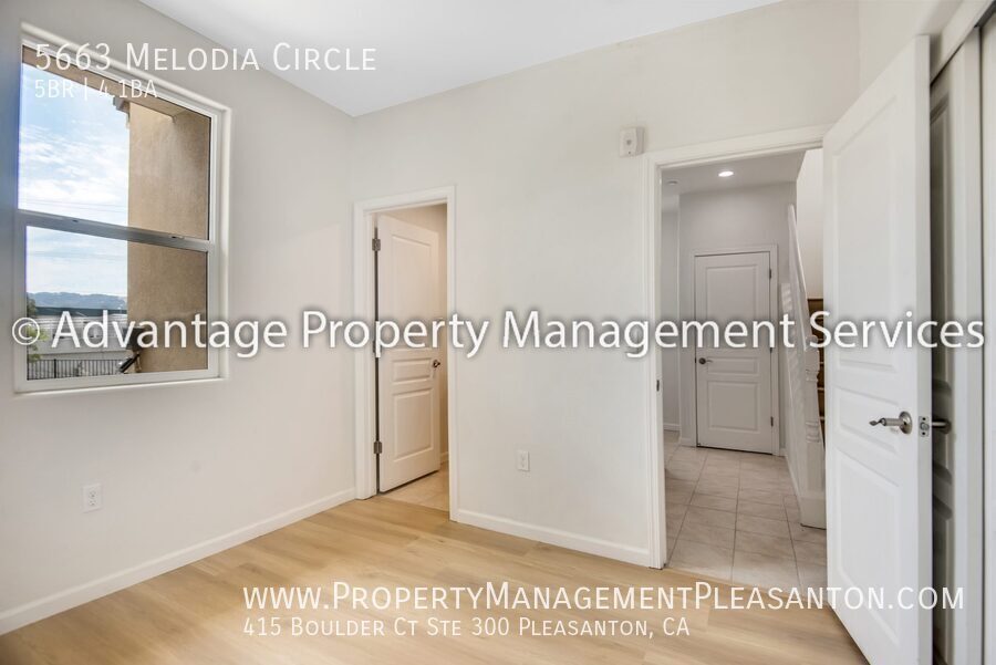 5 Bed / 4.5 Bath 2,055 sq ft Corner Townhome off Dublin Blvd property image